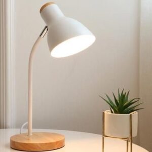 SCANDINAVIAN STYLE WOODEN BASE LAMP